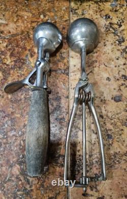Lot Of Vintage Ice Cream Scoops Gilchrist Germany Mosteller