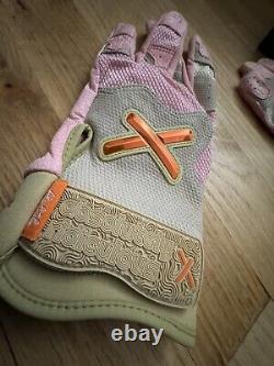 NEW Absolutely Ridiculous Batting Gloves Adult L Strawberry Ice Cream Jazz Aria
