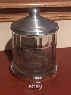 VINTAGE BORDENS MALTED MILK GLASS JAR w LID SODA SHOP ICE CREAM PARLOR