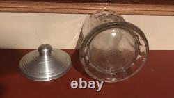 VINTAGE BORDENS MALTED MILK GLASS JAR w LID SODA SHOP ICE CREAM PARLOR