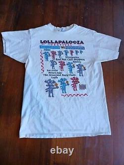 Vintage 1992 LOLLAPALOOZA T-shirt Pearl Jam Soundgarden Chili Peppers Ice Cube L