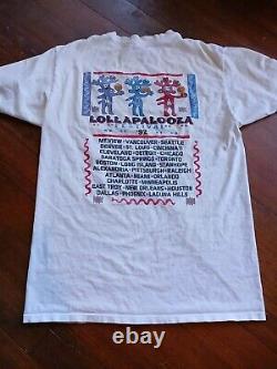 Vintage 1992 LOLLAPALOOZA T-shirt Pearl Jam Soundgarden Chili Peppers Ice Cube L