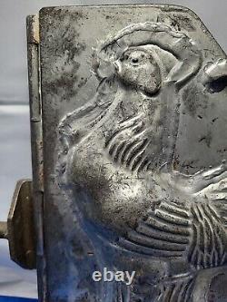 Vintage Crowing Rooster Large Tin Mold Cool Treats Ice Cream Chocolate SHELF