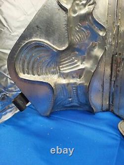 Vintage Crowing Rooster Large Tin Mold Cool Treats Ice Cream Chocolate SHELF
