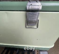 Vintage THERMOS 1950-1960 LARGE Metal Ice Chest Cooler Retro Outdoor Camping